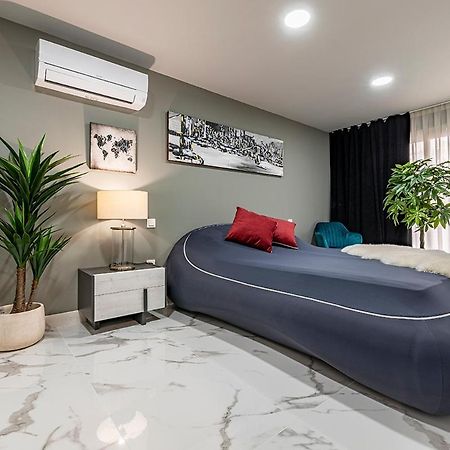Luxury Casa Con Piscina, Wifi, 150M Dal Mare Apartman Miami Playa Kültér fotó