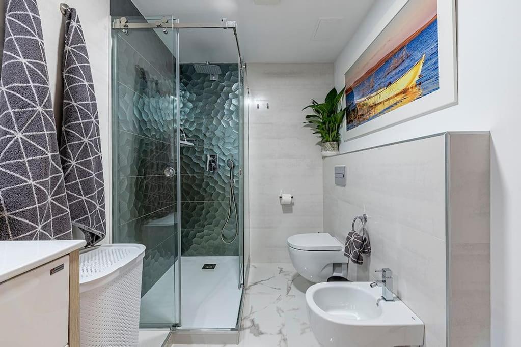Luxury Casa Con Piscina, Wifi, 150M Dal Mare Apartman Miami Playa Kültér fotó