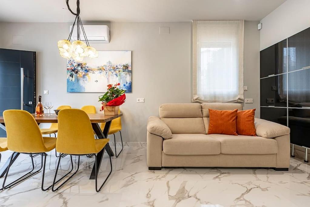 Luxury Casa Con Piscina, Wifi, 150M Dal Mare Apartman Miami Playa Kültér fotó