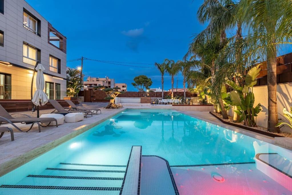 Luxury Casa Con Piscina, Wifi, 150M Dal Mare Apartman Miami Playa Kültér fotó