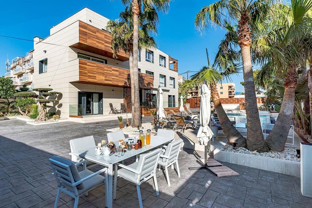 Luxury Casa Con Piscina, Wifi, 150M Dal Mare Apartman Miami Playa Kültér fotó